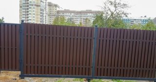 Купить распашные ворота из штакетника Кушва, цена от 2709 руб.